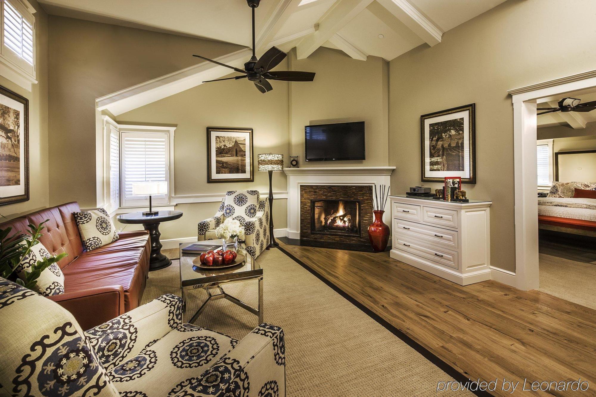 Fess Parker Wine Country Inn Лос-Оливос Экстерьер фото