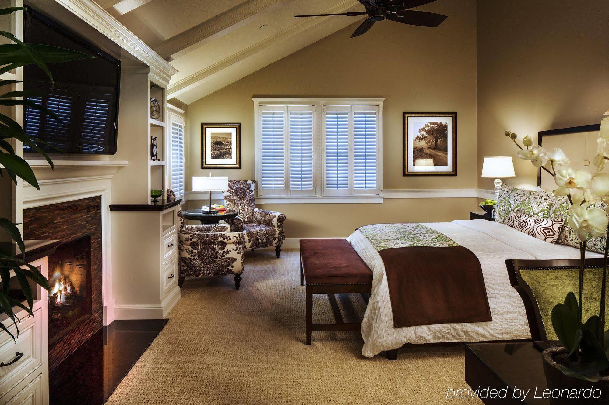 Fess Parker Wine Country Inn Лос-Оливос Экстерьер фото
