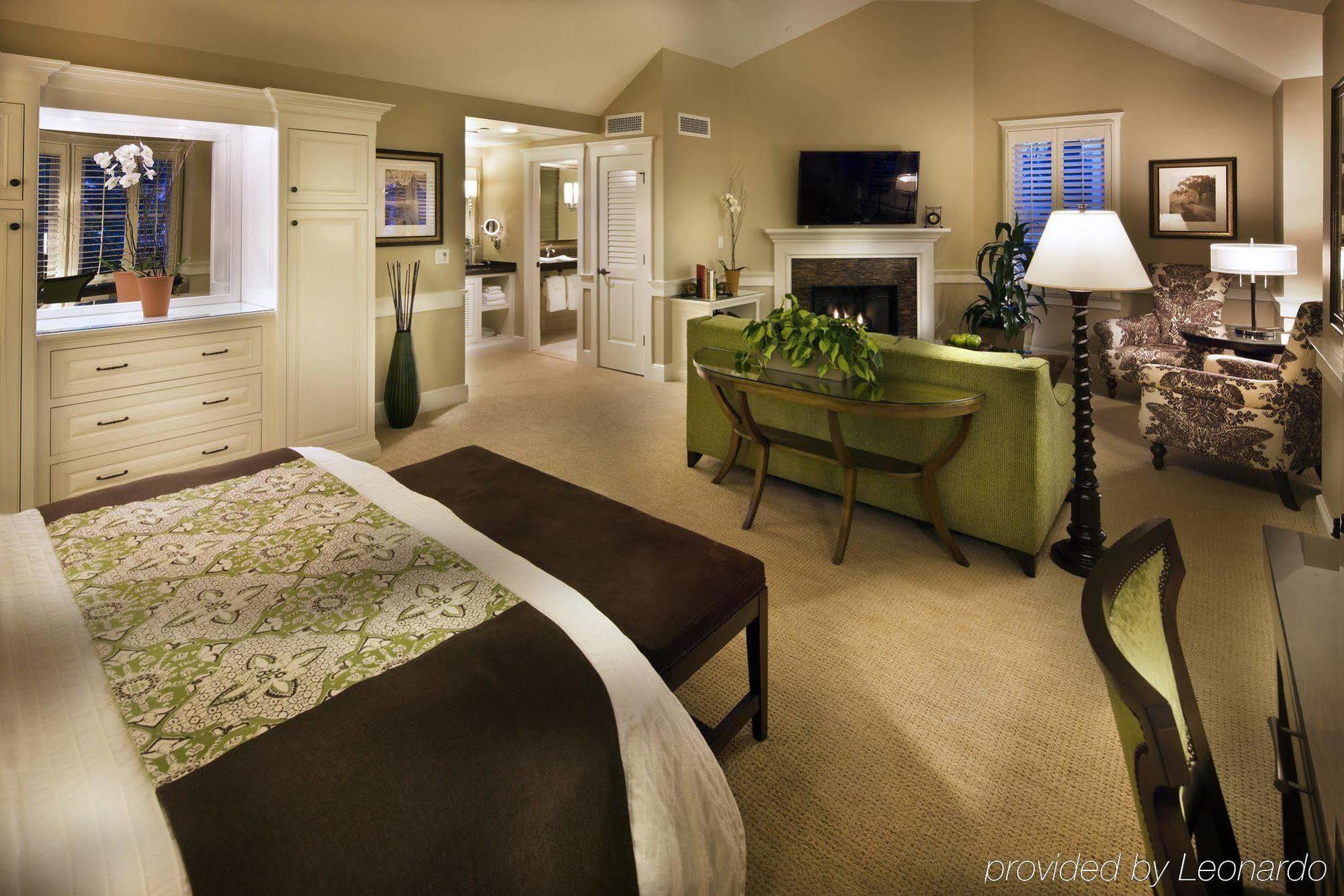 Fess Parker Wine Country Inn Лос-Оливос Экстерьер фото